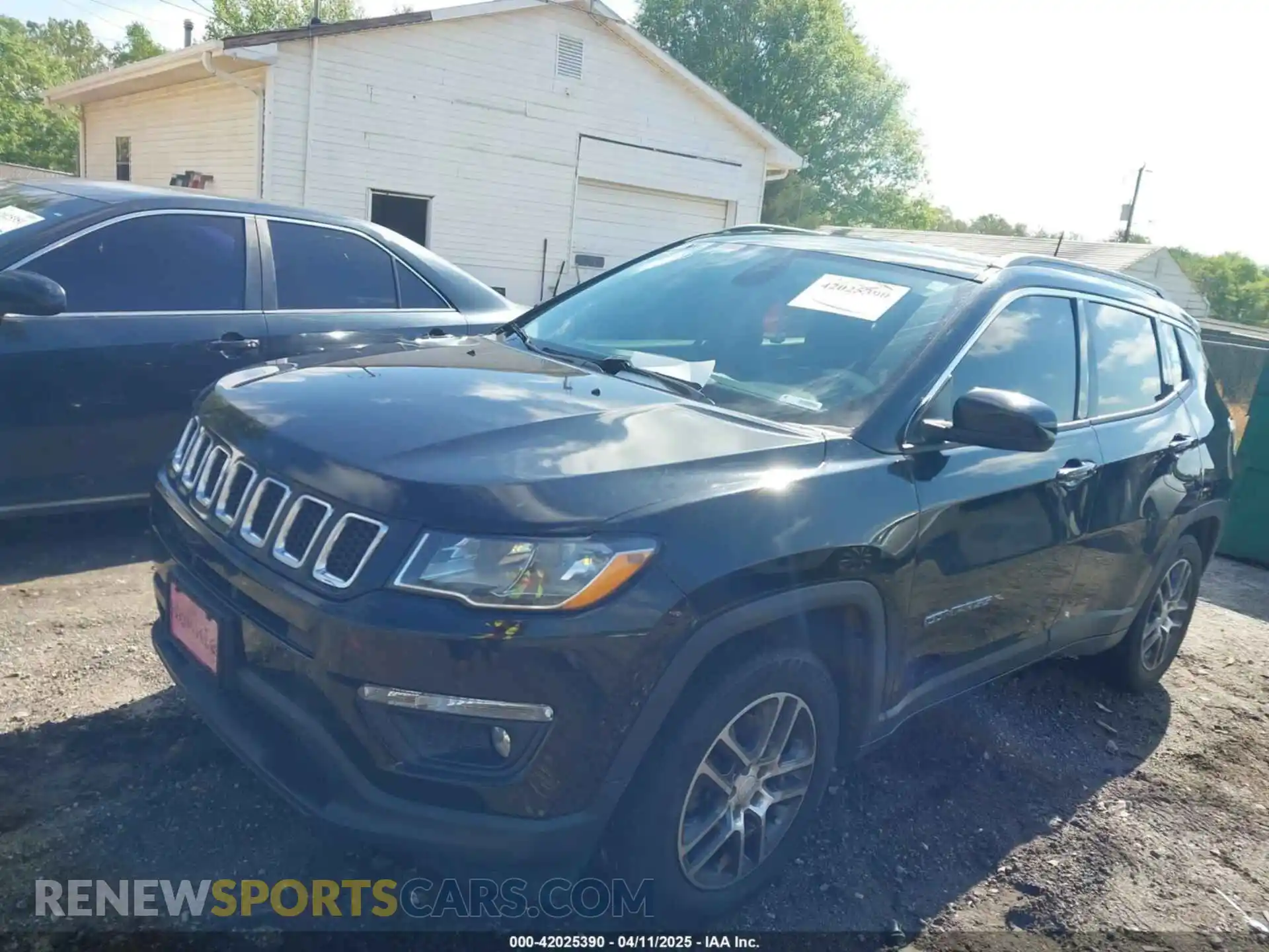 2 Photograph of a damaged car 3C4NJCBBXLT166004 JEEP COMPASS 2020