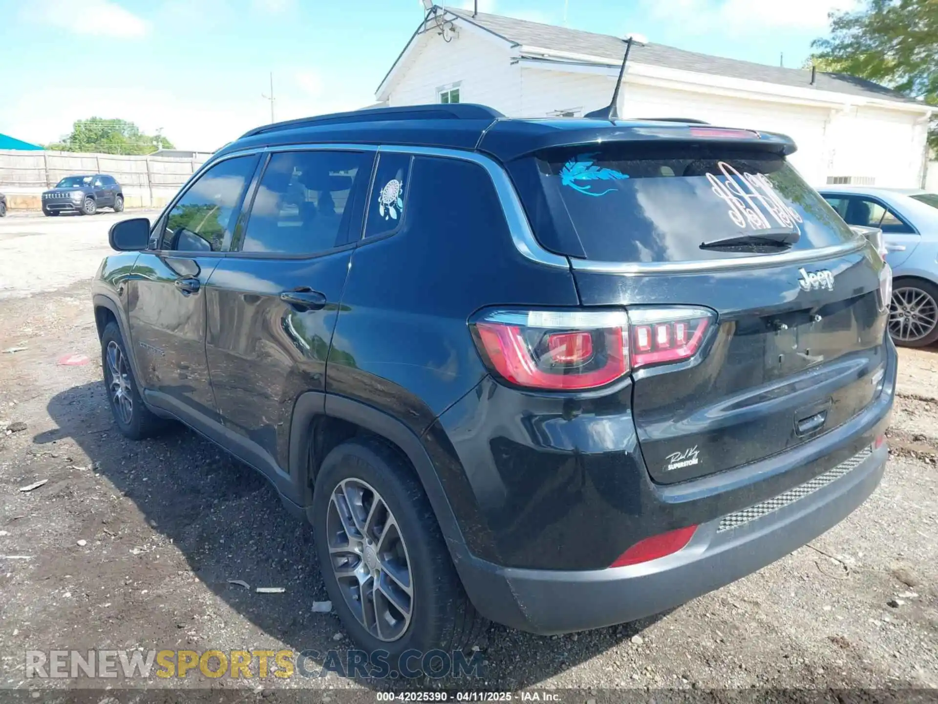 3 Photograph of a damaged car 3C4NJCBBXLT166004 JEEP COMPASS 2020