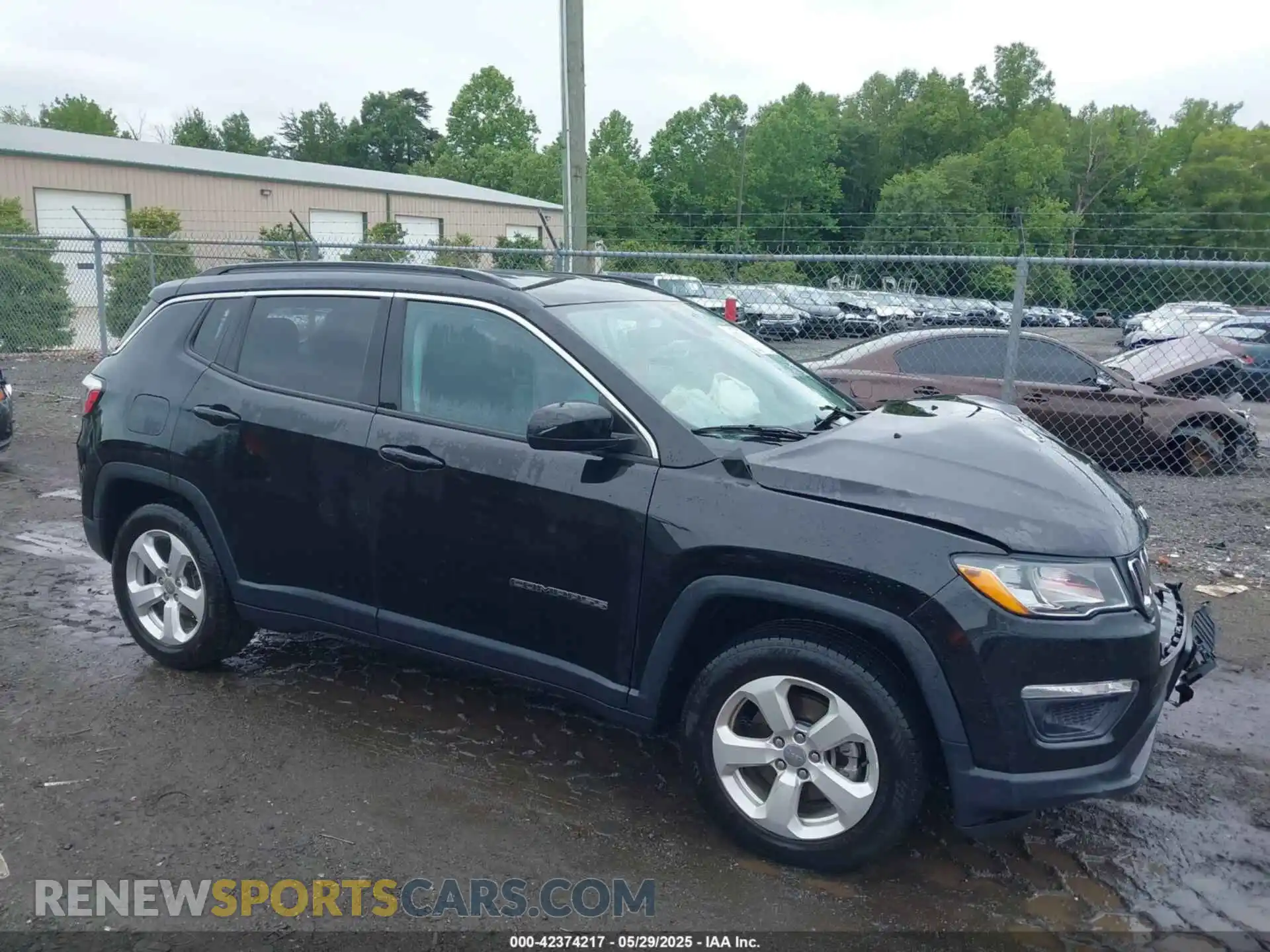 1 Photograph of a damaged car 3C4NJCBBXLT166231 JEEP COMPASS 2020