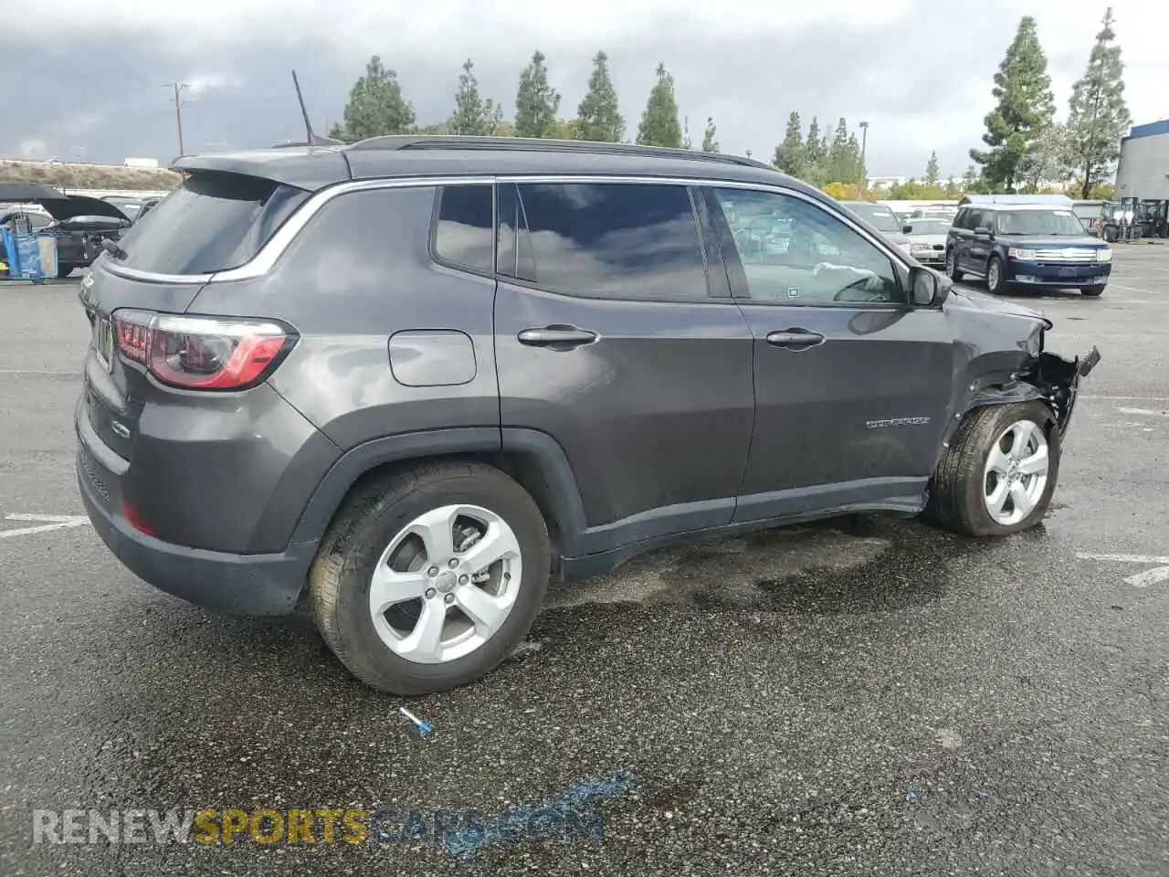 3 Photograph of a damaged car 3C4NJCBBXLT257788 JEEP COMPASS 2020