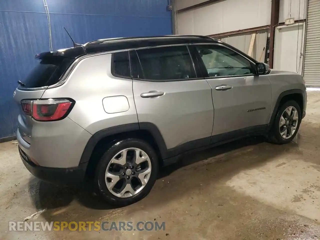 3 Photograph of a damaged car 3C4NJCCB3LT205658 JEEP COMPASS 2020