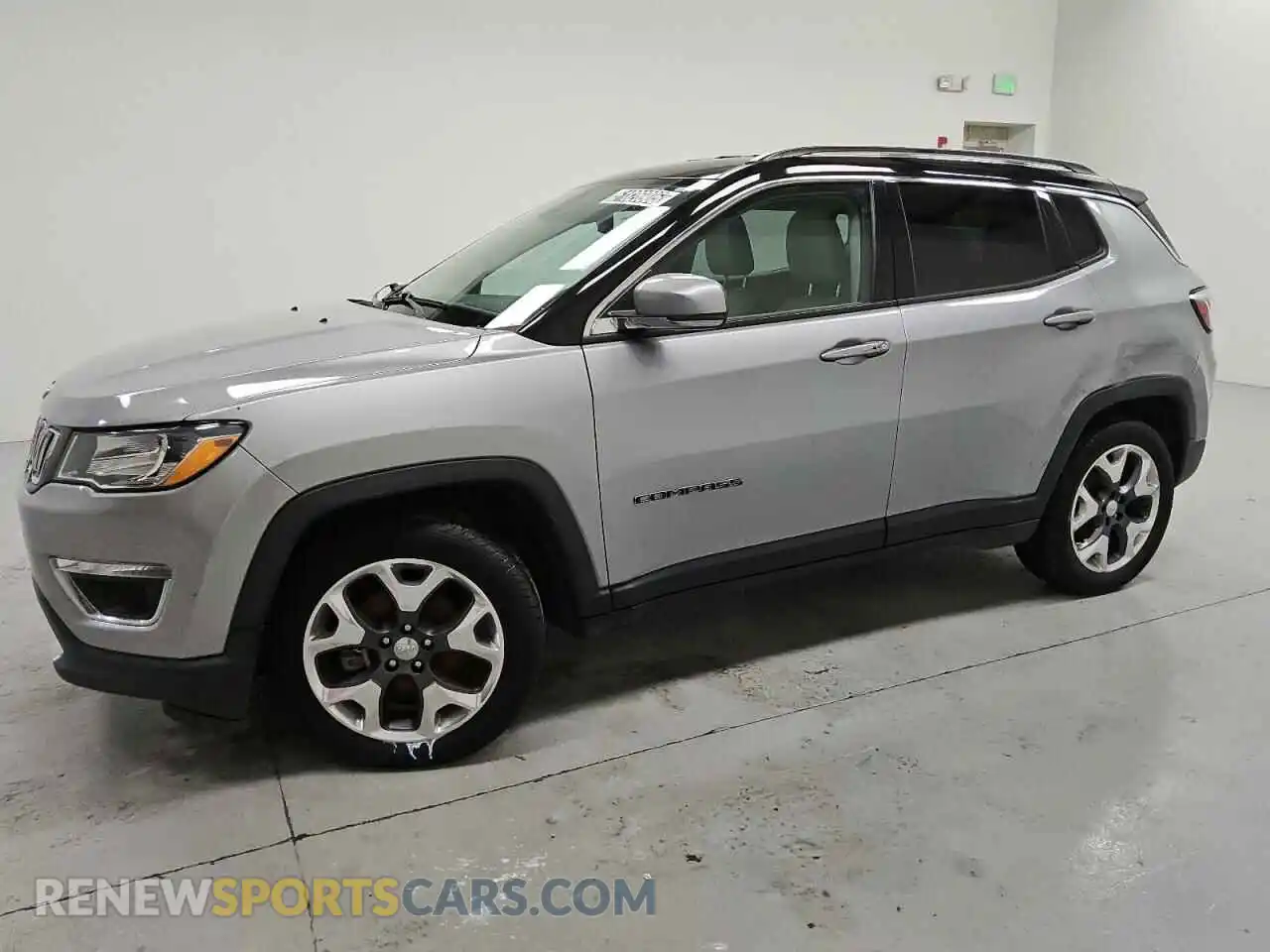 1 Photograph of a damaged car 3C4NJCCBXLT198420 JEEP COMPASS 2020