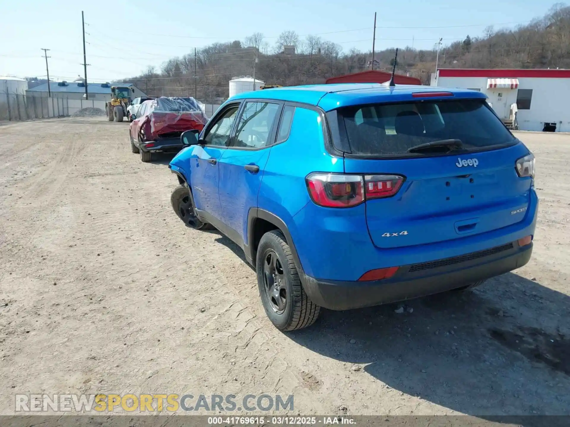 3 Photograph of a damaged car 3C4NJDAB0LT142611 JEEP COMPASS 2020