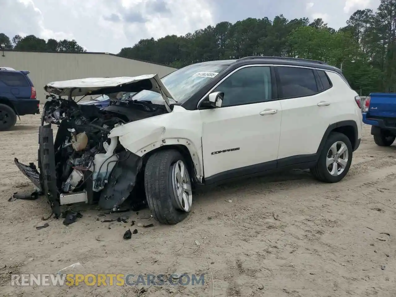 1 Photograph of a damaged car 3C4NJDBB1LT112466 JEEP COMPASS 2020
