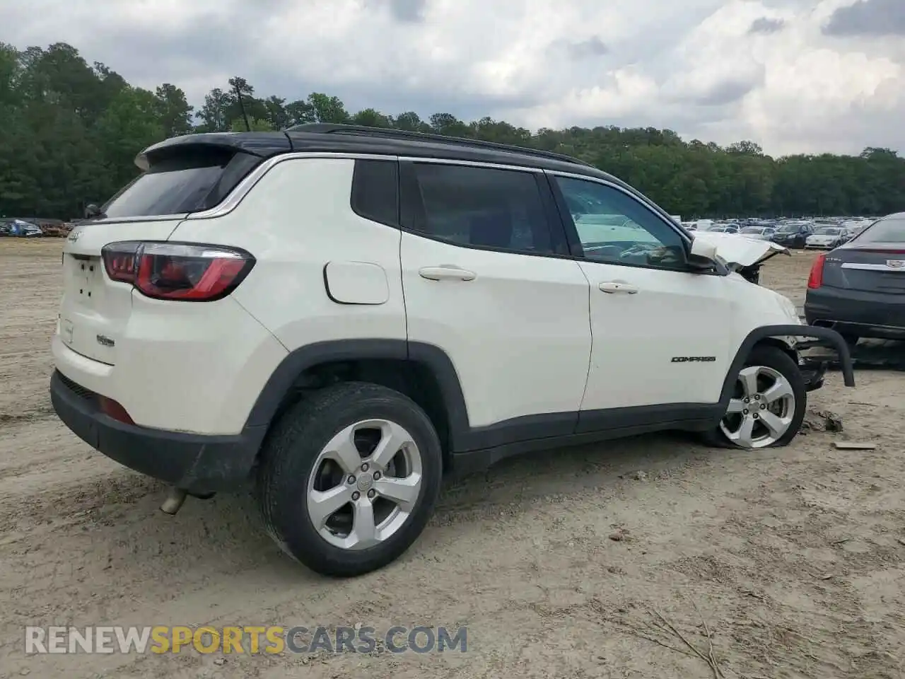 3 Photograph of a damaged car 3C4NJDBB1LT112466 JEEP COMPASS 2020
