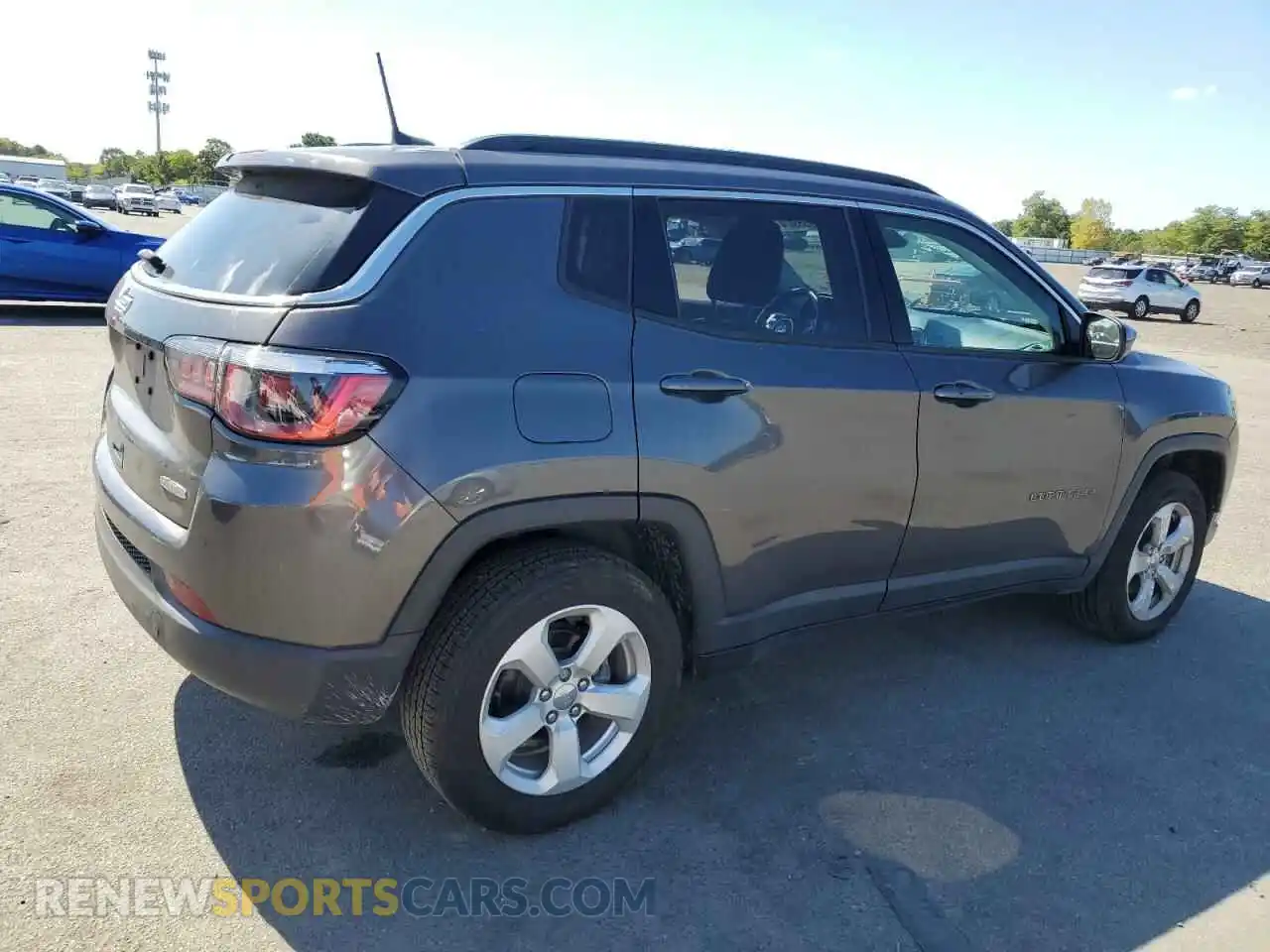 3 Photograph of a damaged car 3C4NJDBB1LT126013 JEEP COMPASS 2020