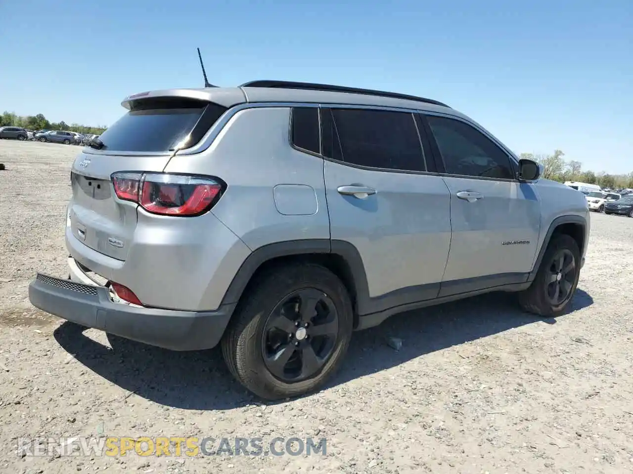3 Photograph of a damaged car 3C4NJDBB1LT135312 JEEP COMPASS 2020