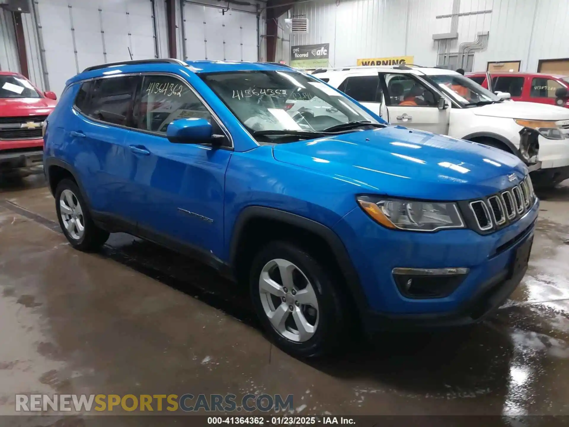 1 Photograph of a damaged car 3C4NJDBB1LT164874 JEEP COMPASS 2020