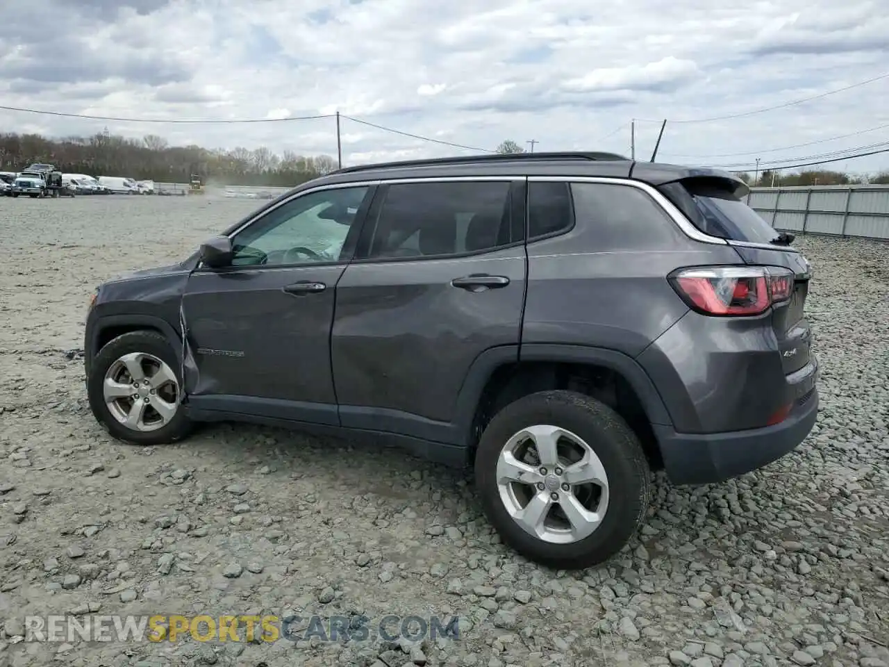 2 Photograph of a damaged car 3C4NJDBB1LT205116 JEEP COMPASS 2020