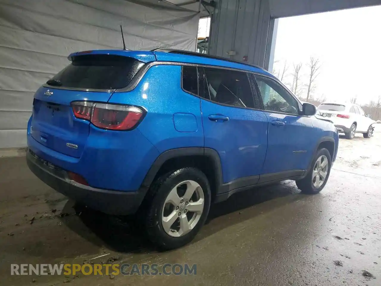 3 Photograph of a damaged car 3C4NJDBB3LT115739 JEEP COMPASS 2020