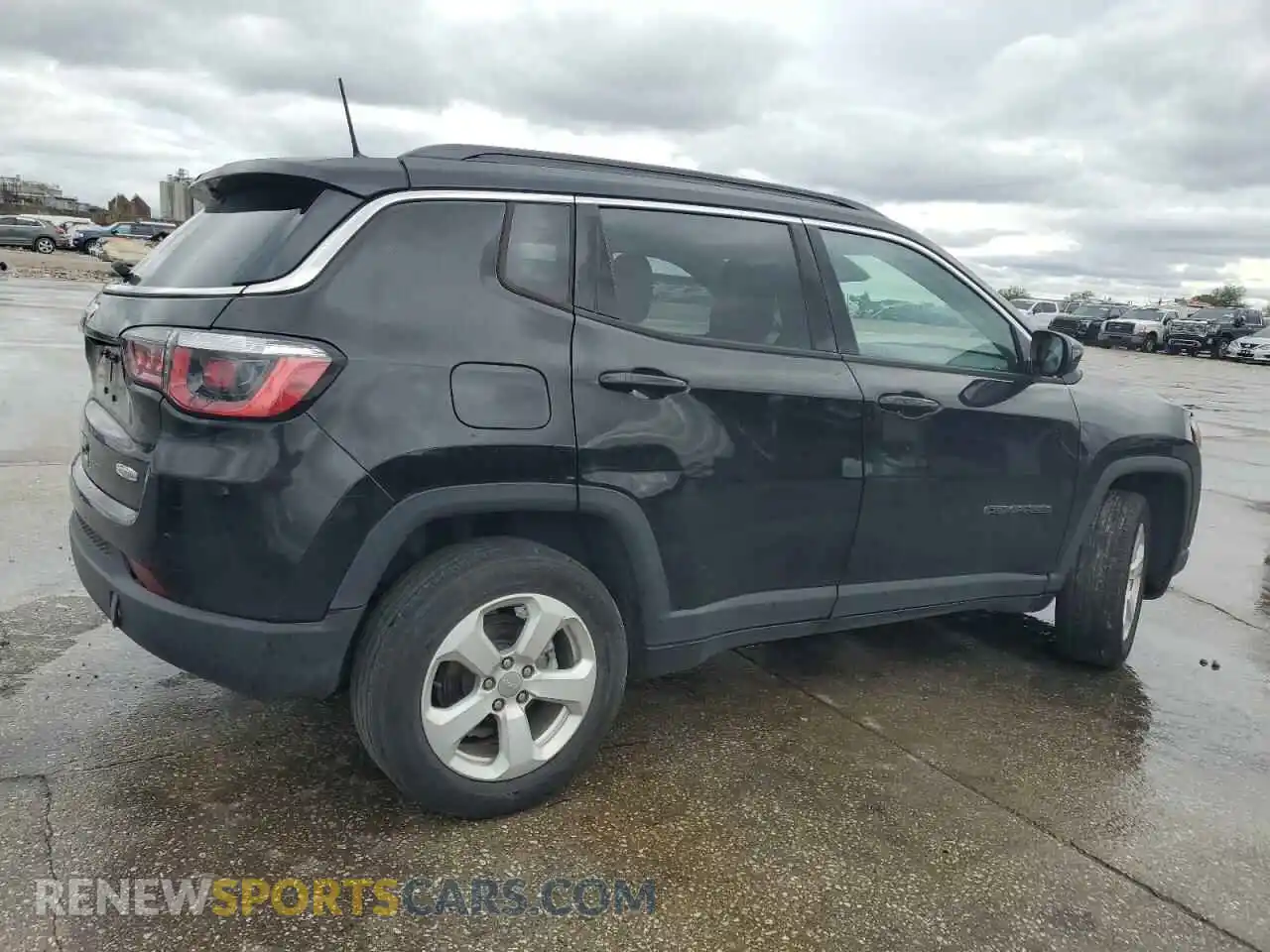 3 Photograph of a damaged car 3C4NJDBB4LT100649 JEEP COMPASS 2020