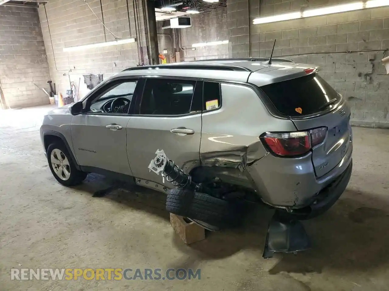 2 Photograph of a damaged car 3C4NJDBB4LT116110 JEEP COMPASS 2020