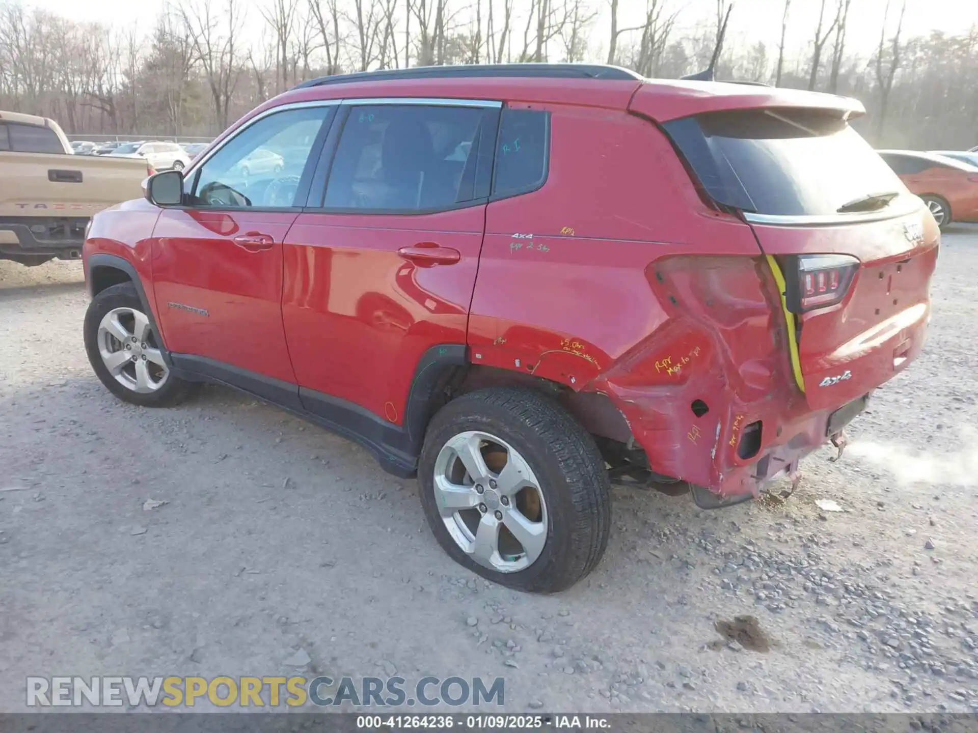 3 Photograph of a damaged car 3C4NJDBB5LT112891 JEEP COMPASS 2020