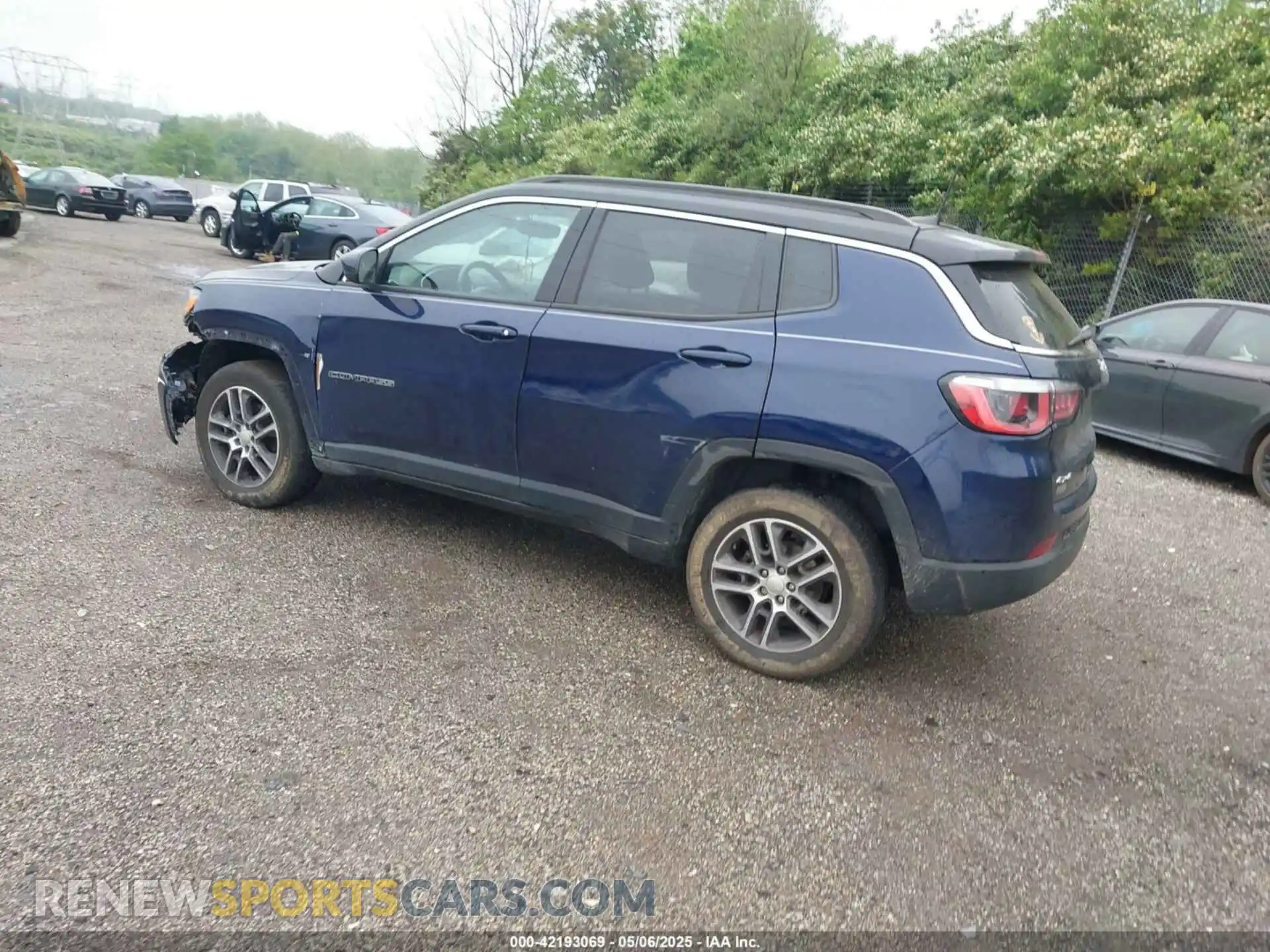 3 Photograph of a damaged car 3C4NJDBB7LT160148 JEEP COMPASS 2020