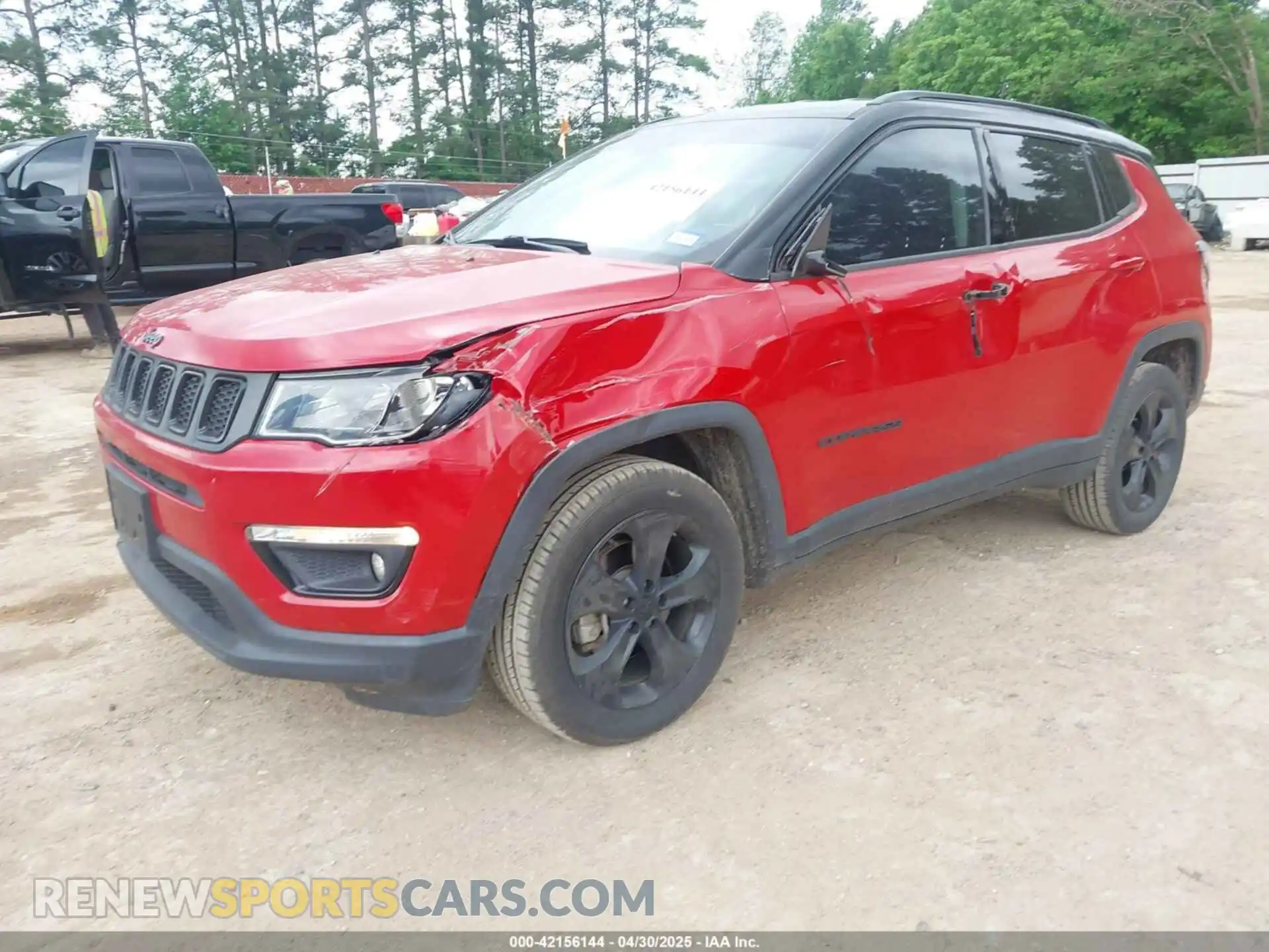 2 Photograph of a damaged car 3C4NJDBB8LT133542 JEEP COMPASS 2020