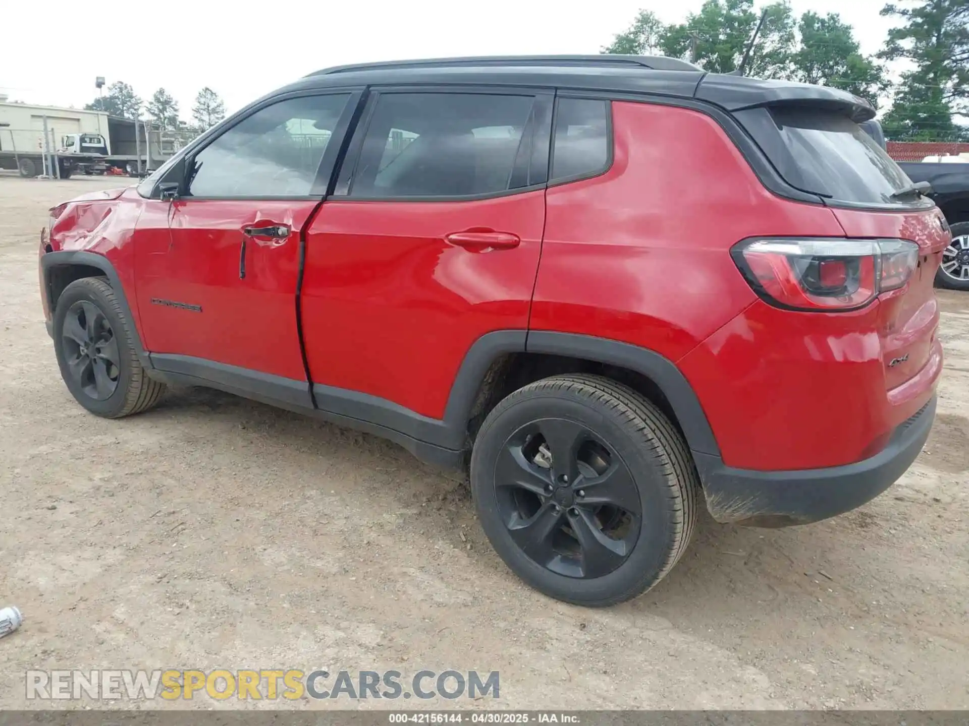 3 Photograph of a damaged car 3C4NJDBB8LT133542 JEEP COMPASS 2020