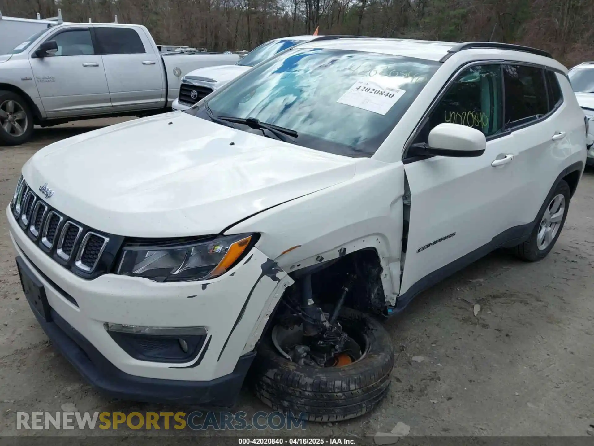 2 fotografías del automóvil dañado 3C4NJDBB8LT145576 JEEP COMPASS 2020
