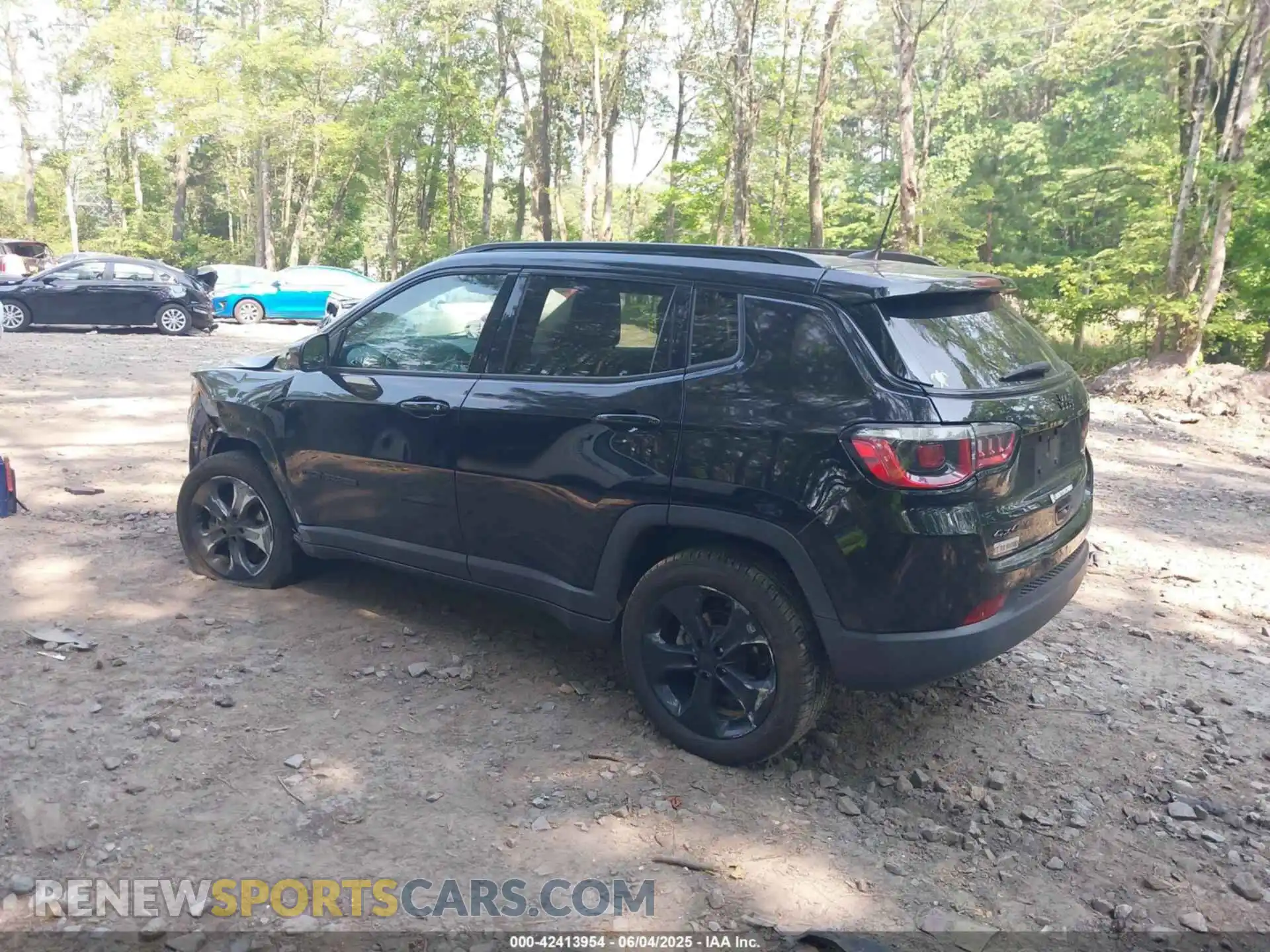3 Photograph of a damaged car 3C4NJDBB8LT168615 JEEP COMPASS 2020