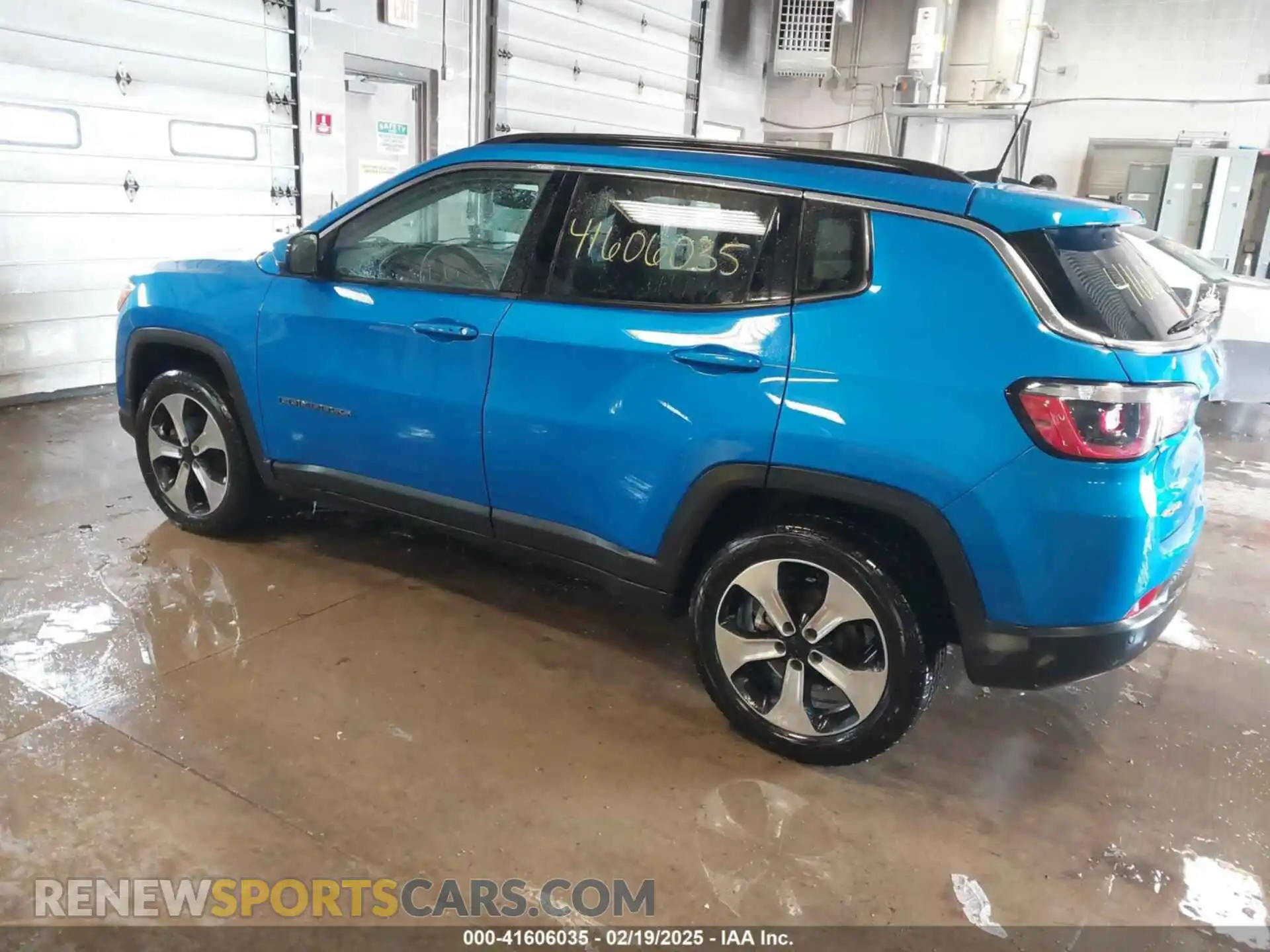 3 Photograph of a damaged car 3C4NJDBBXLT104849 JEEP COMPASS 2020