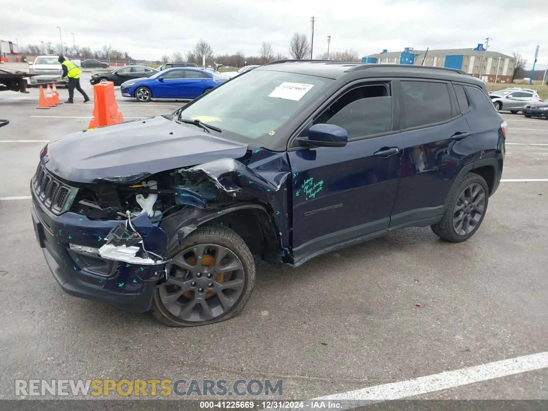 2 Photograph of a damaged car 3C4NJDCB0LT146462 JEEP COMPASS 2020