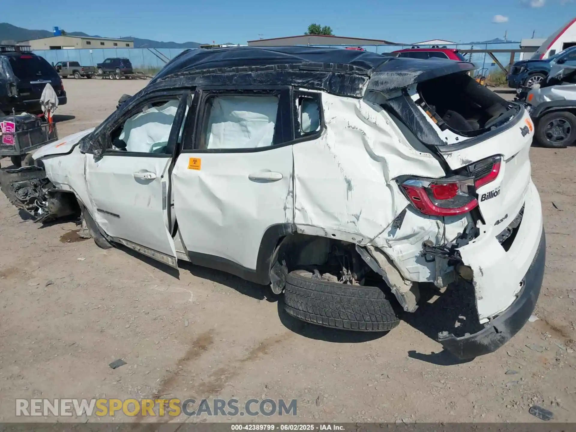 3 Photograph of a damaged car 3C4NJDCB1LT137611 JEEP COMPASS 2020