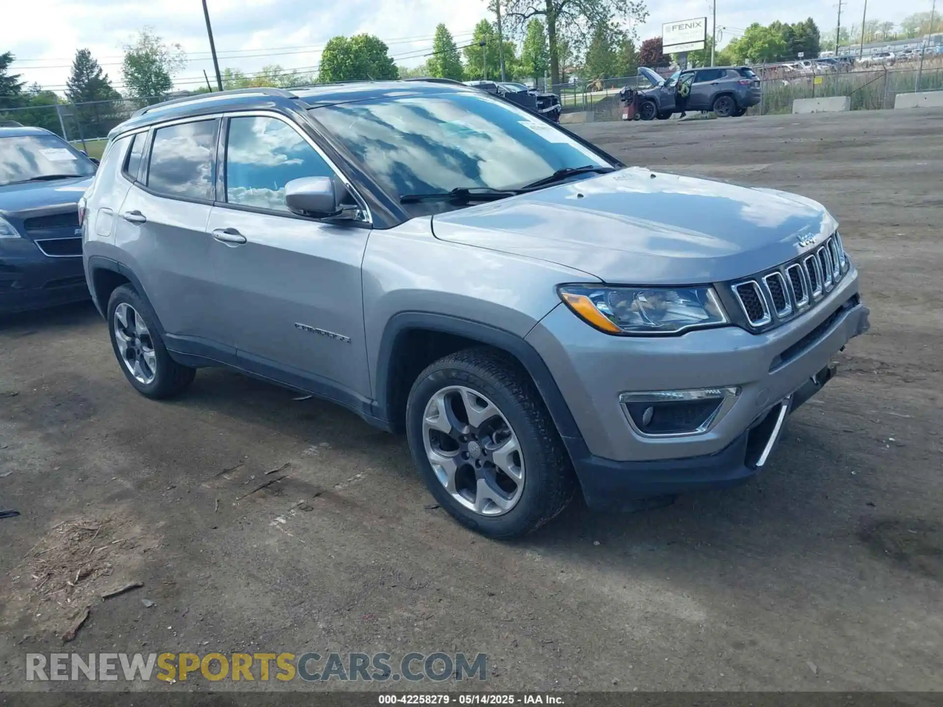 1 Photograph of a damaged car 3C4NJDCB2LT132739 JEEP COMPASS 2020