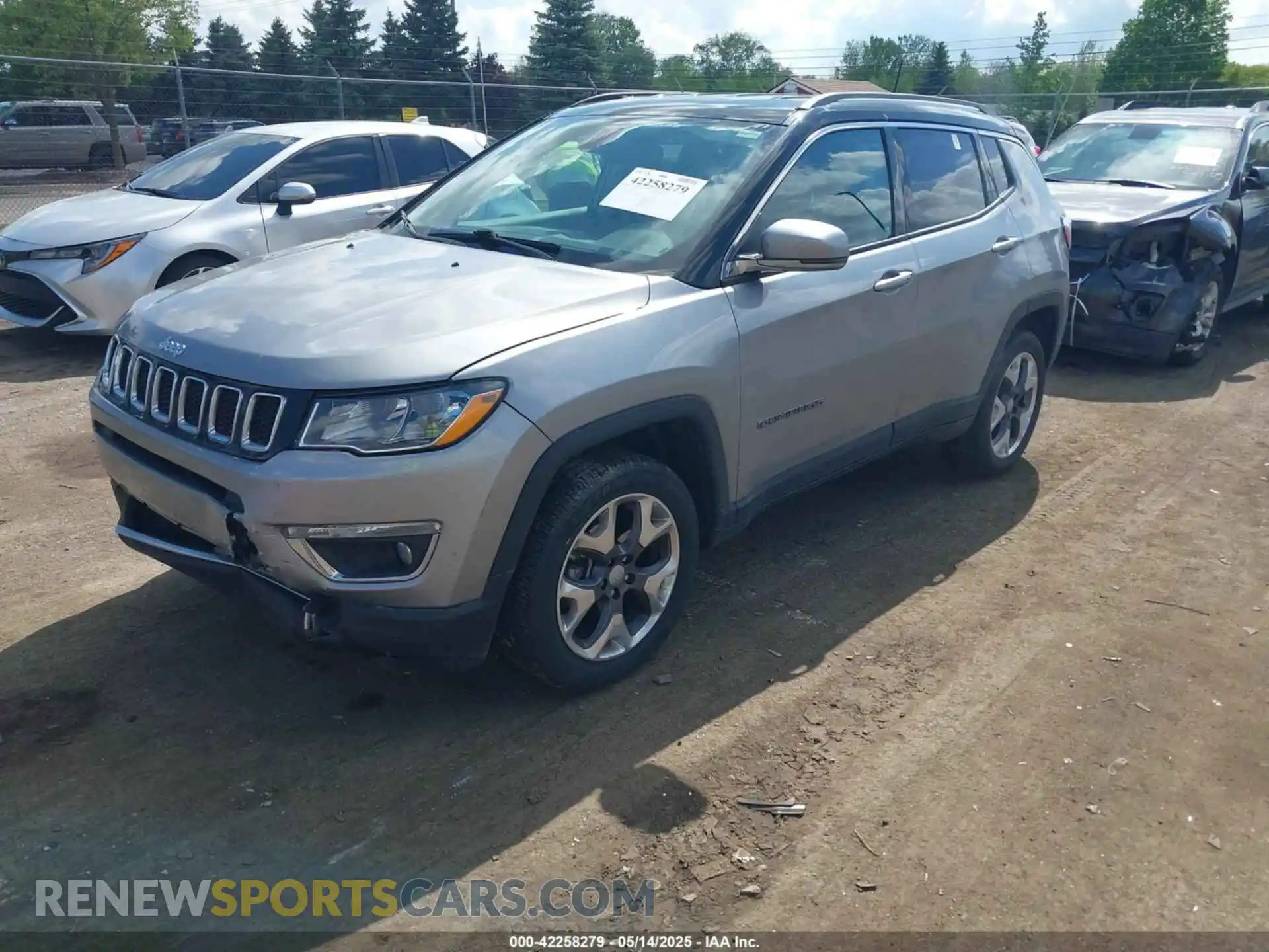 2 Photograph of a damaged car 3C4NJDCB2LT132739 JEEP COMPASS 2020