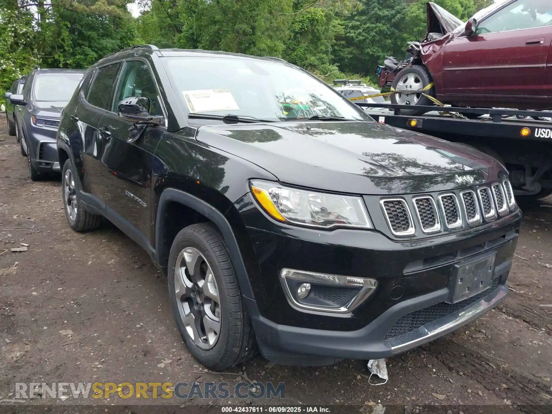 1 Photograph of a damaged car 3C4NJDCB4LT155374 JEEP COMPASS 2020