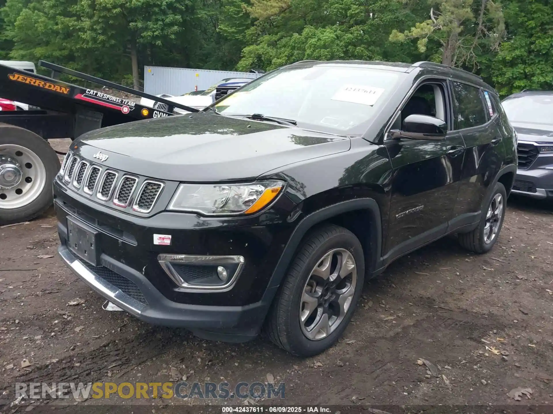 2 Photograph of a damaged car 3C4NJDCB4LT155374 JEEP COMPASS 2020