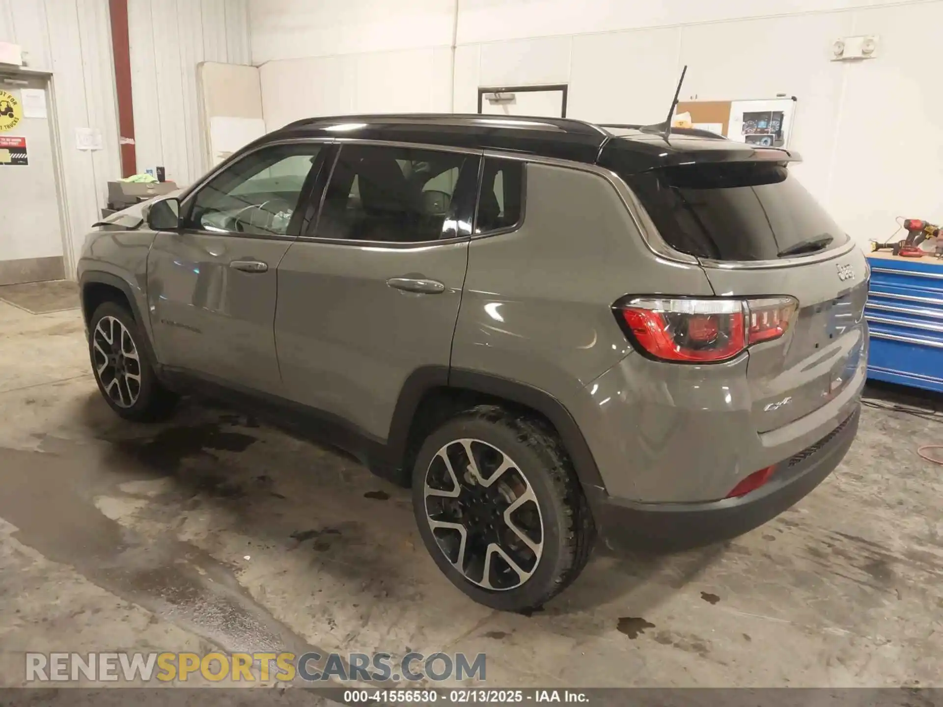 3 Photograph of a damaged car 3C4NJDCB9LT164183 JEEP COMPASS 2020