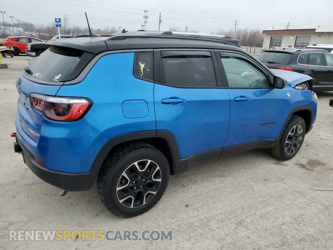 3 Photograph of a damaged car 3C4NJDDB0LT248715 JEEP COMPASS 2020