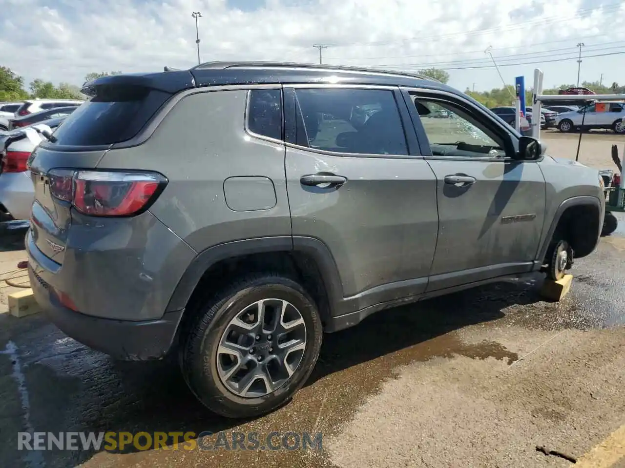 3 Photograph of a damaged car 3C4NJDDB3LT203350 JEEP COMPASS 2020
