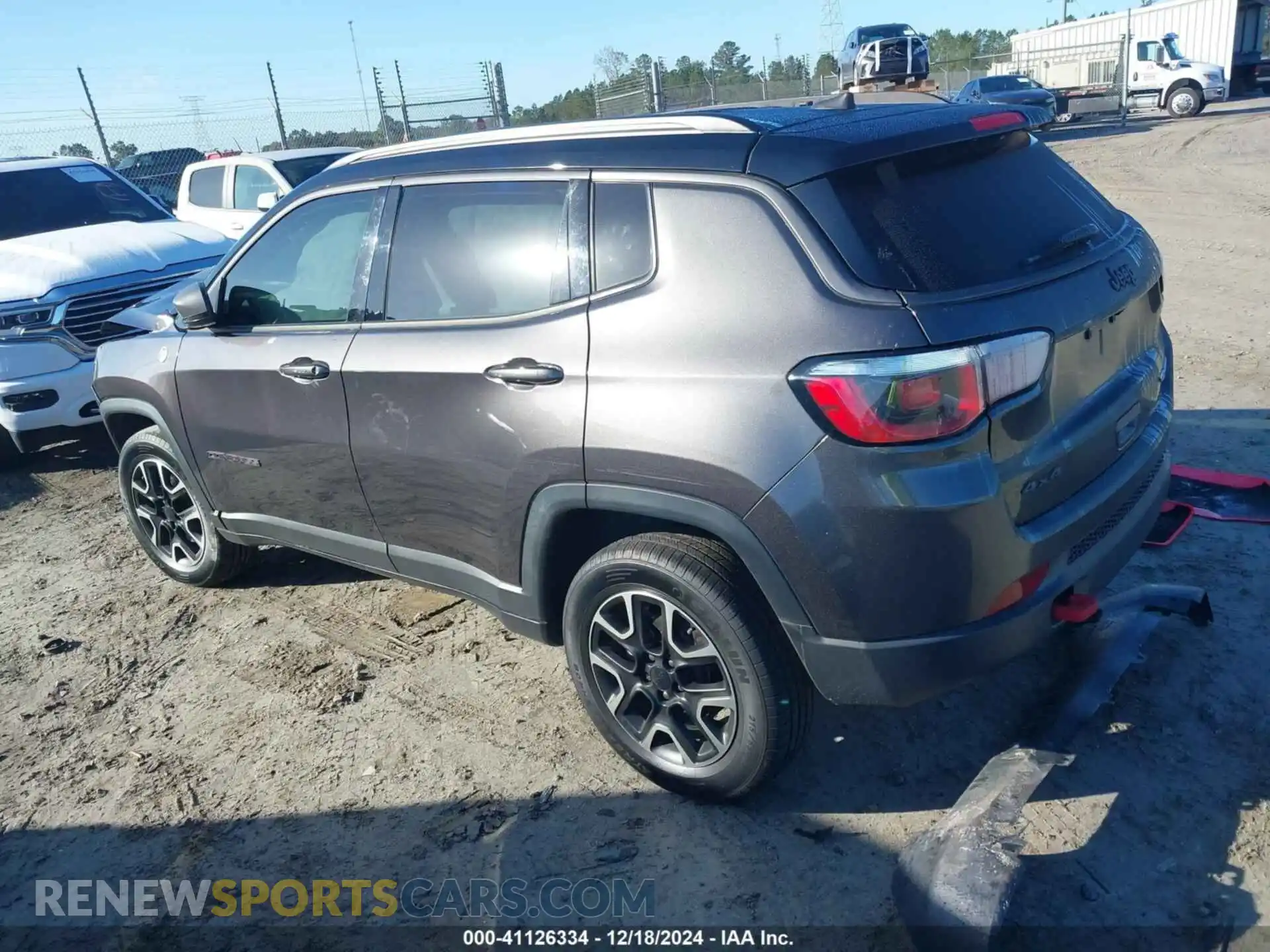 3 Photograph of a damaged car 3C4NJDDB4LT111714 JEEP COMPASS 2020