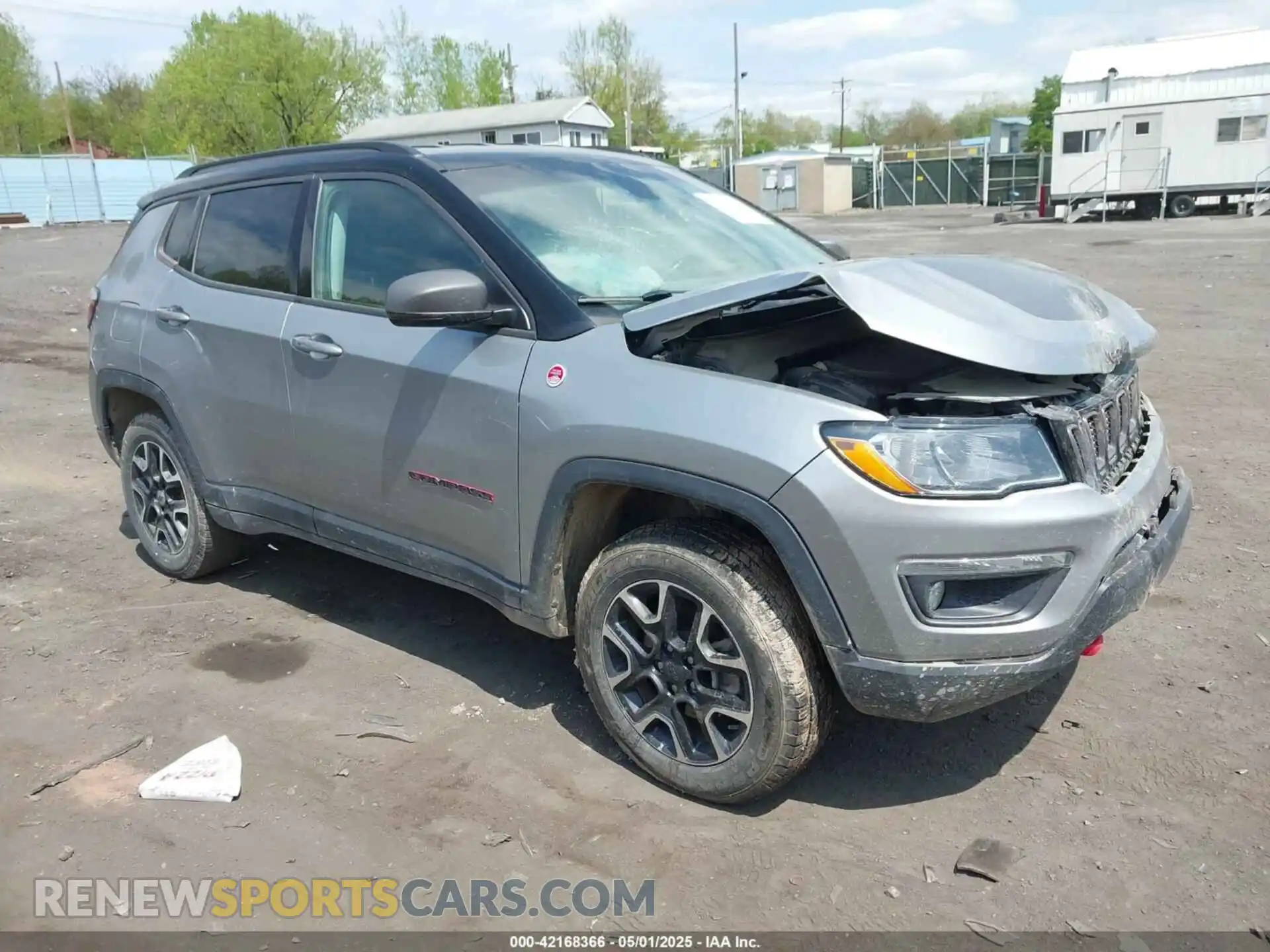 1 Photograph of a damaged car 3C4NJDDB4LT171685 JEEP COMPASS 2020