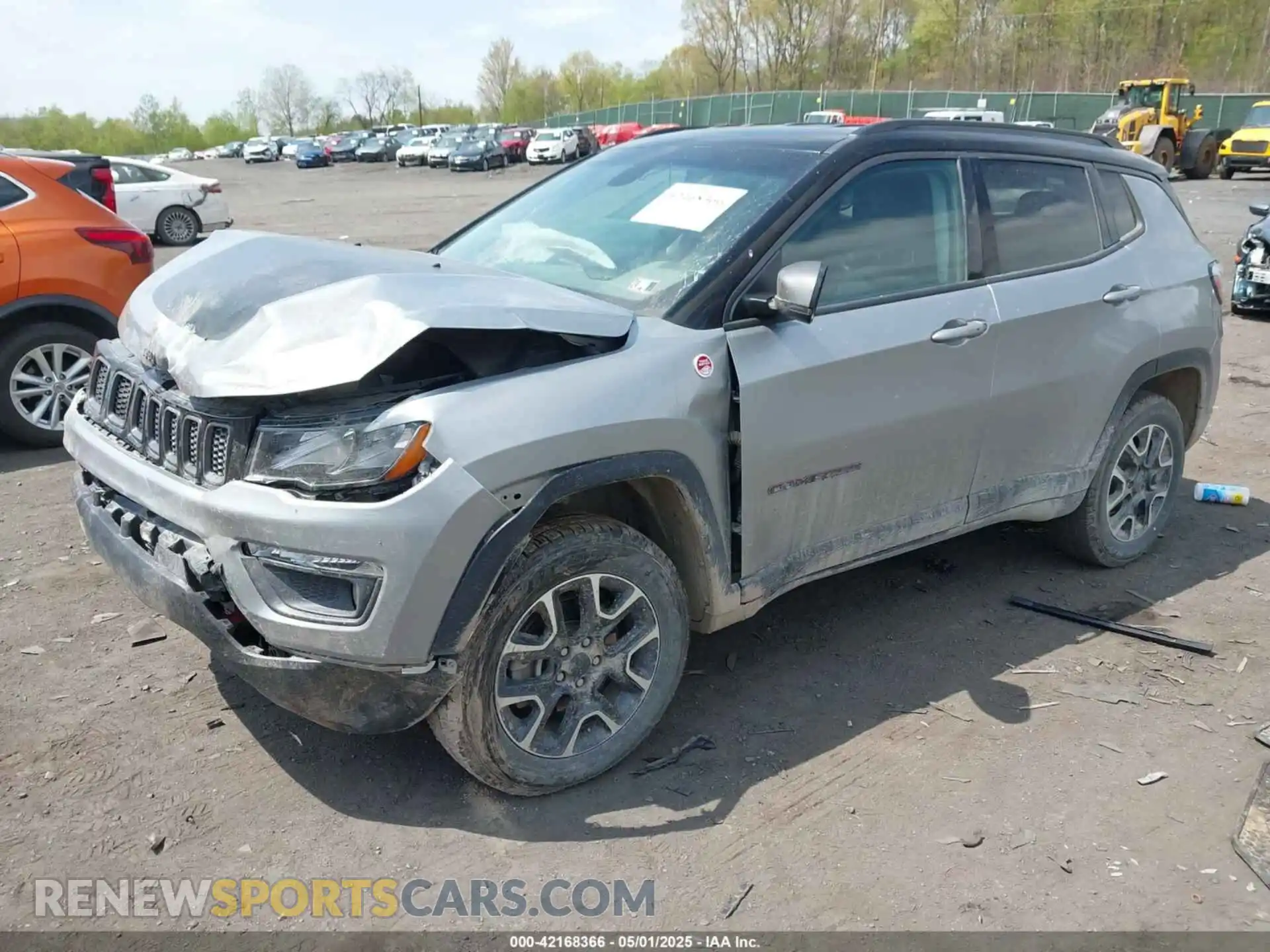 2 Photograph of a damaged car 3C4NJDDB4LT171685 JEEP COMPASS 2020