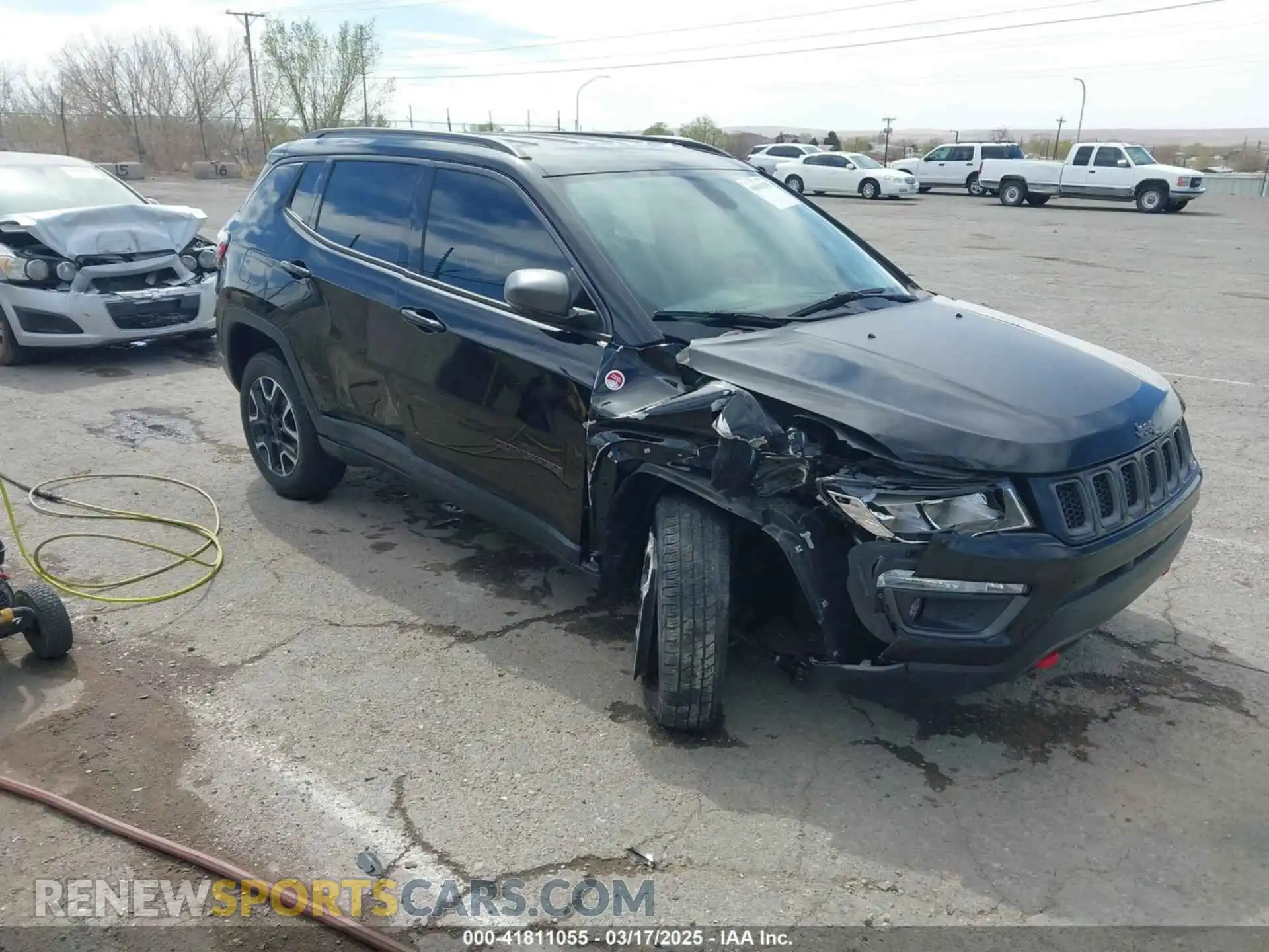 1 Photograph of a damaged car 3C4NJDDB7LT129673 JEEP COMPASS 2020