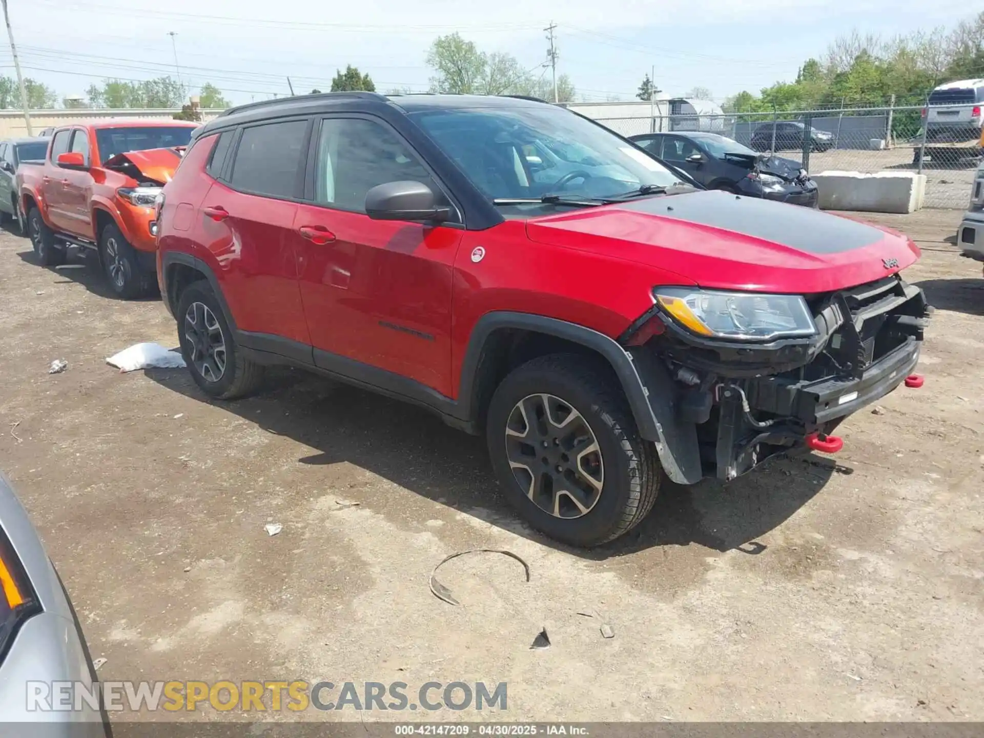 1 Photograph of a damaged car 3C4NJDDB7LT196242 JEEP COMPASS 2020