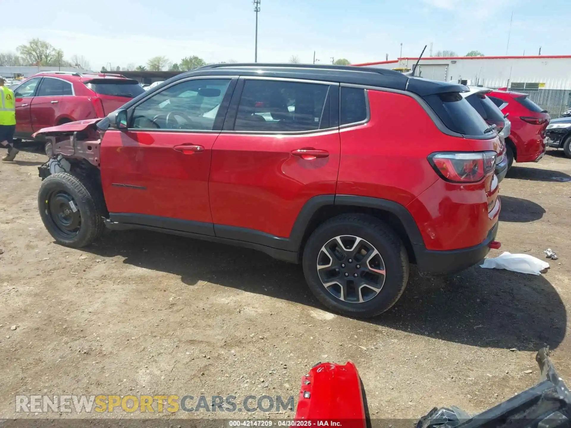 3 Photograph of a damaged car 3C4NJDDB7LT196242 JEEP COMPASS 2020