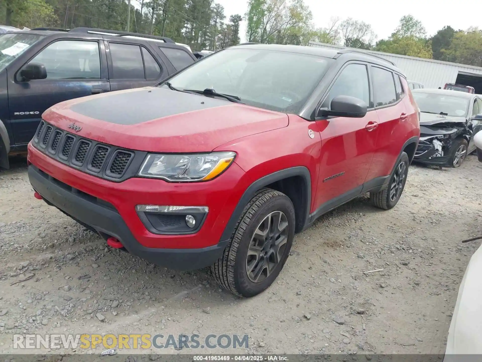 2 Photograph of a damaged car 3C4NJDDB8LT207748 JEEP COMPASS 2020