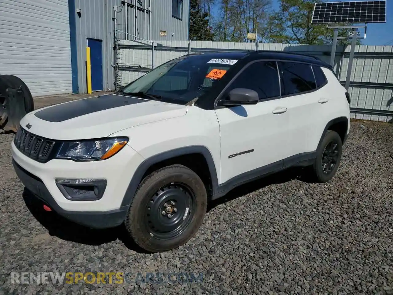 1 Photograph of a damaged car 3C4NJDDB9LT195741 JEEP COMPASS 2020