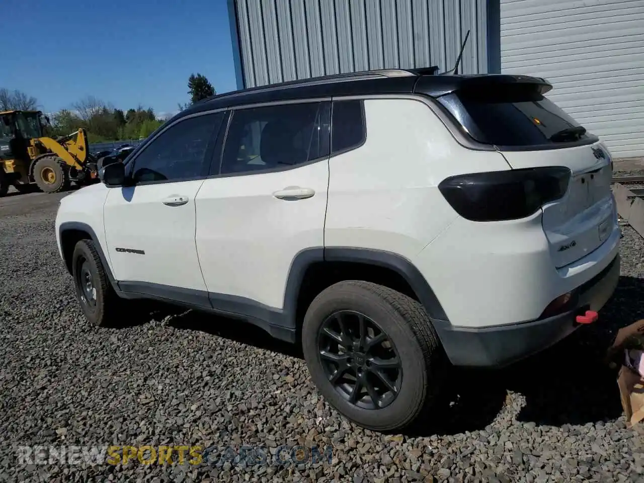 2 Photograph of a damaged car 3C4NJDDB9LT195741 JEEP COMPASS 2020