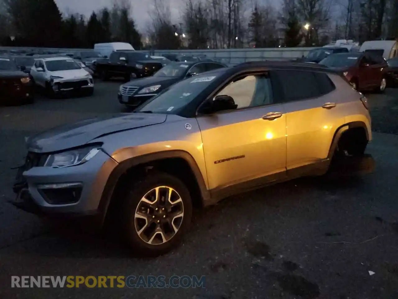 1 Photograph of a damaged car 3C4NJDDB9LT203515 JEEP COMPASS 2020