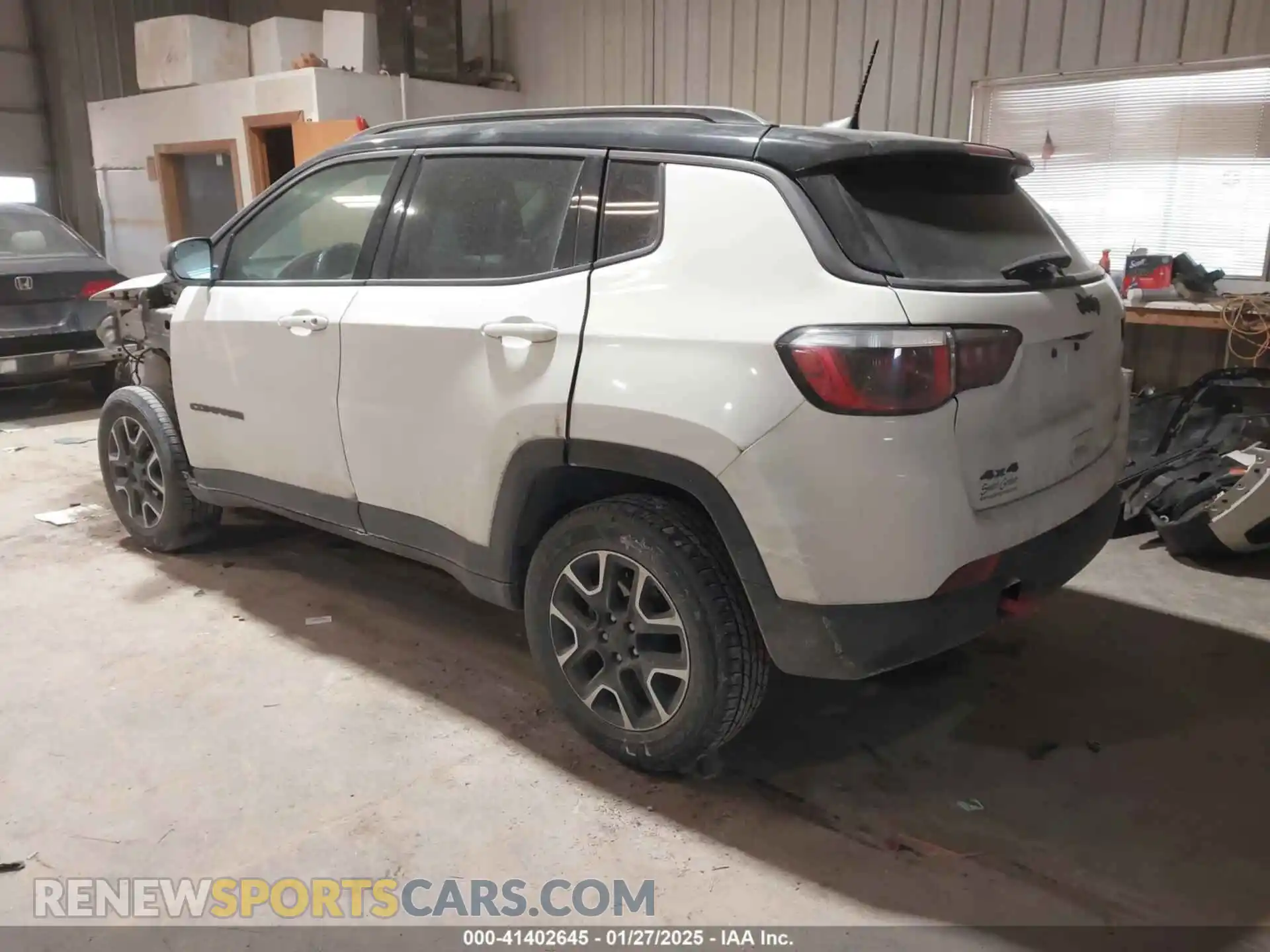 3 Photograph of a damaged car 3C4NJDDBXLT203488 JEEP COMPASS 2020