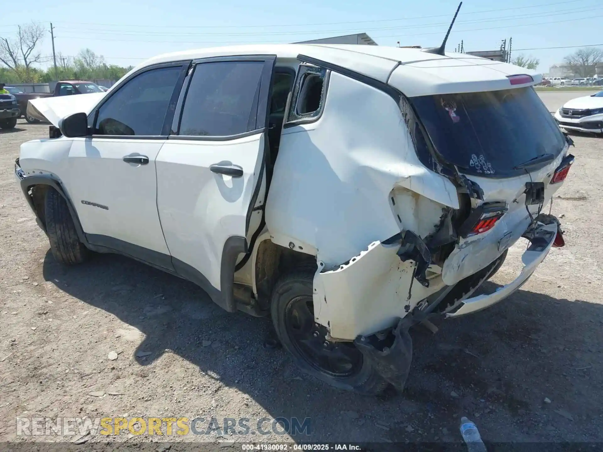 3 Photograph of a damaged car 3C4NJCAB1MT560381 JEEP COMPASS 2021