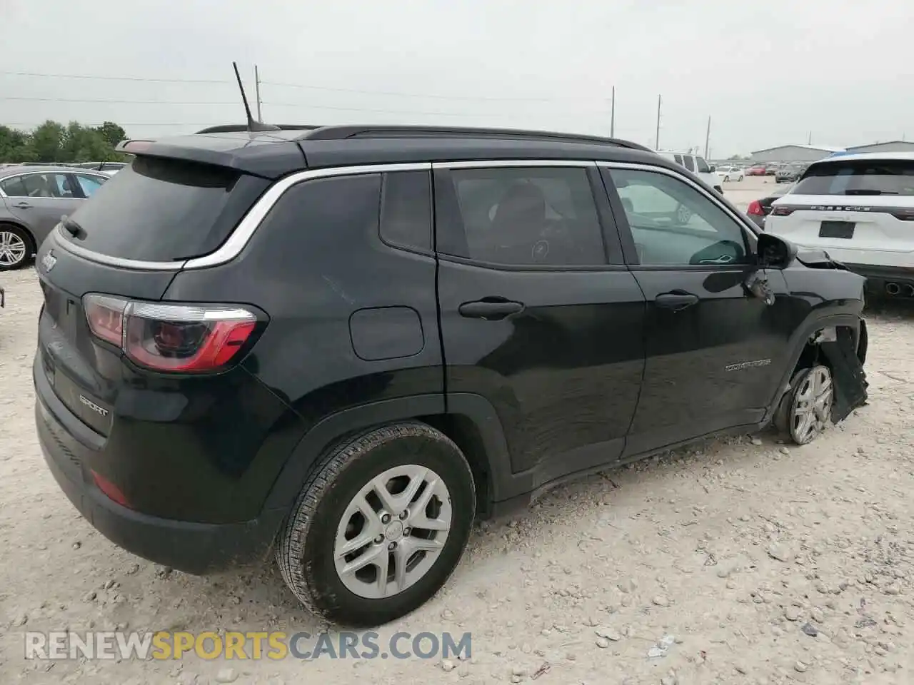 3 fotografías del automóvil dañado 3C4NJCAB9MT510988 JEEP COMPASS 2021