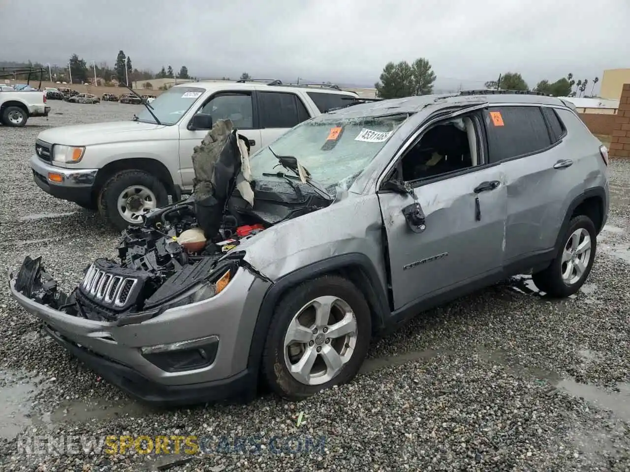 1 Photograph of a damaged car 3C4NJCBB0MT502390 JEEP COMPASS 2021