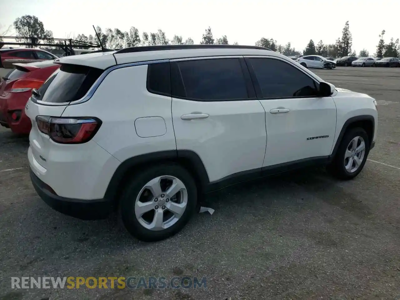 3 Photograph of a damaged car 3C4NJCBB3MT538820 JEEP COMPASS 2021