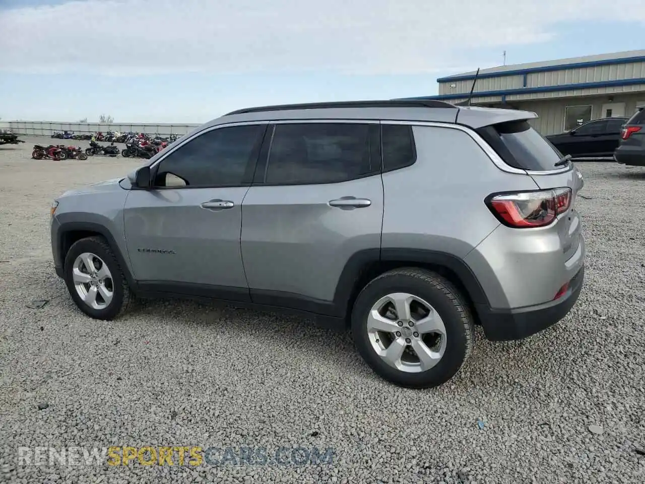 2 fotografías del automóvil dañado 3C4NJCBB6MT522725 JEEP COMPASS 2021