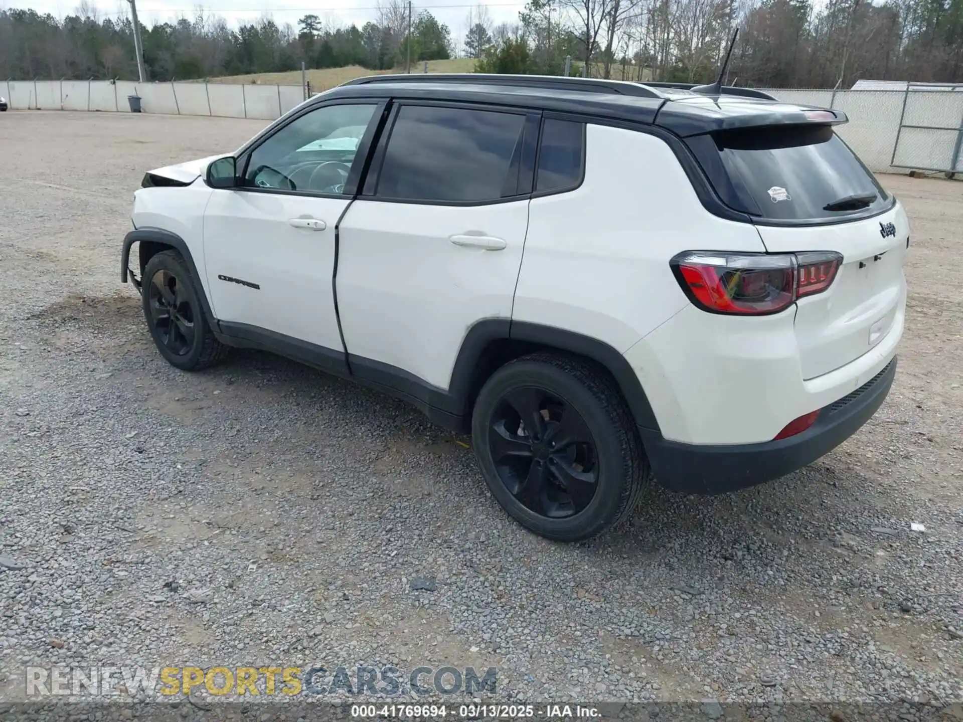 3 Photograph of a damaged car 3C4NJCBB6MT587350 JEEP COMPASS 2021