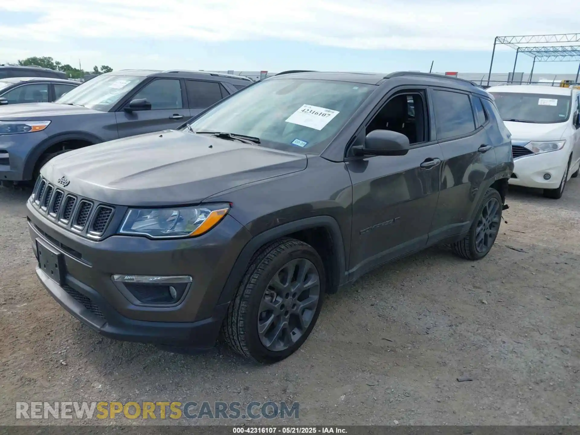2 Photograph of a damaged car 3C4NJCEB0MT604218 JEEP COMPASS 2021